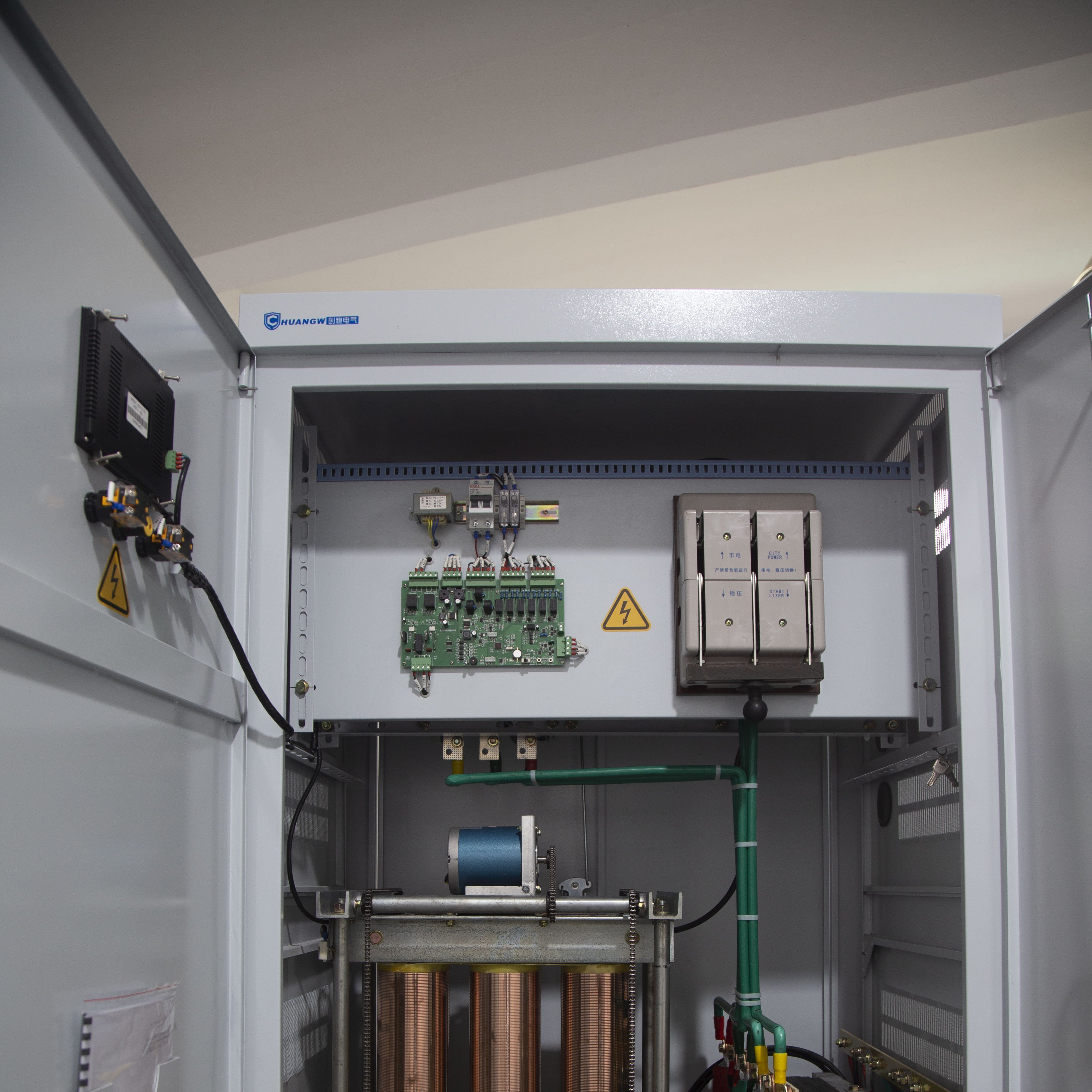 三相電機(jī)穩(wěn)壓器